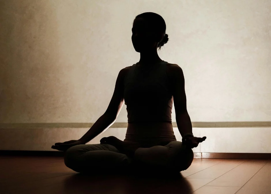 Méditation pleine conscience : guide débutant pour commencer simplement