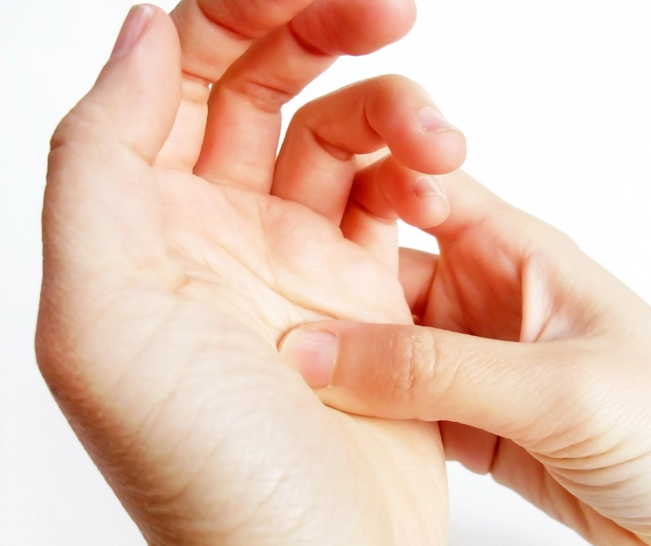 Comment faire un auto massage des mains